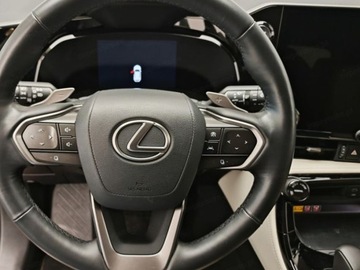 Lexus NX II SUV Facelifting 2.5 350h 200KM 2025 Od ręki - 350h Omotenashi 2.5 Hybrid AWD 200KM | Kamera 360!, zdjęcie 8