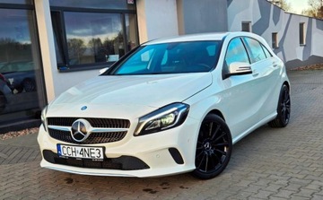 Mercedes Klasa A W176 Hatchback 5d Facelifting 180 122KM 2016 Mercedes-Benz Klasa A 1,6 Ben 122 km AMG 6 -biegow 1.6 Benzyna 122KM, zdjęcie 34