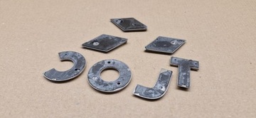 NÁPIS MITSUBISHI COLT