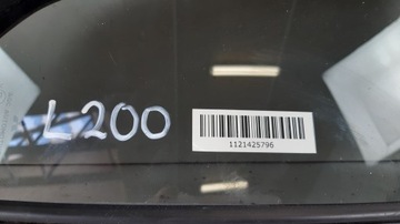 MITSUBISHI L200 IV SKLO (OKNO) KAROSERIE PRAVÁ ZADNÍ