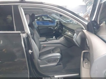 Audi Q8 2022 Audi Q8 Premium Plus 55 Tfsi Quattro Tiptronic 2022 3.0 Benzyna 335KM, zdjęcie 10