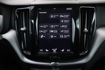 Volvo XC60 II Crossover T8 Twin Engine 390KM 2020 Volvo XC60 T8 Twin Engine, Salon Polska, zdjęcie 20