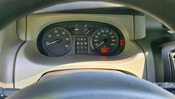 Renault Trafic II Furgon 2.5 dCi 150KM 2004 Renault Trafic Kamper, zdjęcie 21