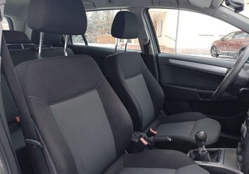 Opel Astra H Kombi 1.6 Twinport ECOTEC 105KM 2005 Opel Astra Zarejestrowany - ubezpieczony - benzyna - 1,6 - 105 KM 1.6 105KM, zdjęcie 13