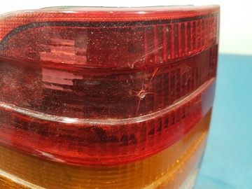 MERCEDES W124 KOMBI LAMPA TYŁ LEWA ZEWNĘTRZNA