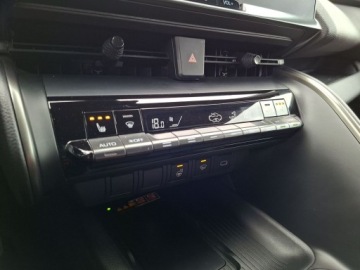 Toyota C-HR II SUV 1.8 Hybrid 140KM 2024 Toyota C-HR 1.8 Hybrid Style 1.8 Hybrid Style, zdjęcie 24