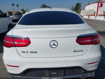 Mercedes GLC C253 2019 Mercedes-Benz GLC 300 Coupe 4Matic 2019 2.0L 2.0 Benzyna 241KM, zdjęcie 4