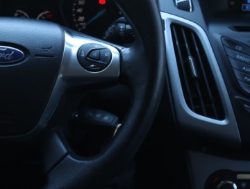 Ford Focus III Kombi 1.0 EcoBoost 125KM 2013 Ford Focus 1.0 EcoBoost, Klima, Klimatronic, zdjęcie 21