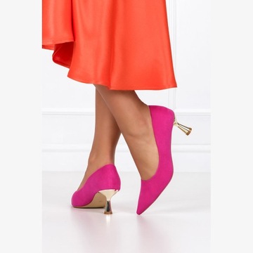 ЖЕНСКАЯ ТУФЛИ НА ДЕКОРАТИВНОМ КАБЛУКЕ, КОЖАНОЙ СТЕЛКЕ