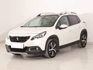 Peugeot 2008 I SUV Facelifting 1.2 PureTech 110KM 2019 Peugeot 2008 1.2 PureTech, Salon Polska, zdjęcie 1