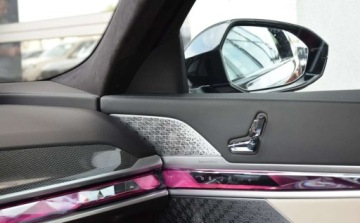 BMW Seria 7 G70 Sedan 3.0 40d 299KM 2023 BMW Seria 7 740d 300KM xDrive Individual Bowers Wilkins M Pakiet Salon PL, zdjęcie 15