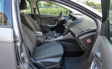 Ford Focus III Kombi 1.0 EcoBoost 125KM 2013 Ford Focus Salon PL 1 wlasciciel 2013 r. 116 tys. km Benzyna 125KM, zdjęcie 2