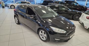 Ford Focus III Sedan Facelifting 1.0 EcoBoost 125KM 2015 Ford Focus 1.0 Ecoboost 125KM Salon PL LEDY Benzyna 125KM, zdjęcie 2