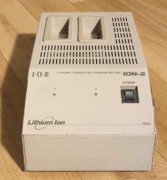 Двойное зарядное устройство IDX ION-2 Li-Ion NP-1