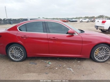 Alfa Romeo Giulia II Sedan 2.0 TBi 280KM 2018 Alfa Romeo Giulia 2018 Alfa Romeo Giulia Ti Lusso AWD 2.0 Benzyna 280KM, zdjęcie 7