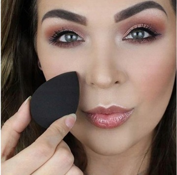 ПРОФЕССИОНАЛЬНЫЕ КИСТИ ДЛЯ МАКИЯЖА ГУБКА БЛЕНДЕР ПОДАРОЧНЫЙ НАБОР ЖЕНСКИЙ РОЖДЕСТВЕНСКИЙ