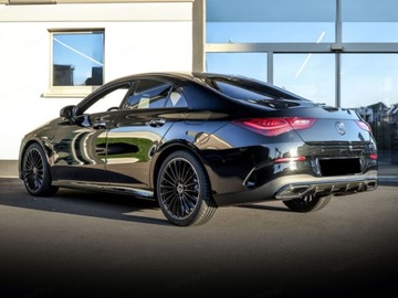 Mercedes CLA C118/X118 Coupe Facelifting 1.3 200 163KM 2024 MERCEDES-BENZ CLA 200 AMG Line Sedan 1.3 (163KM) 2024, zdjęcie 2