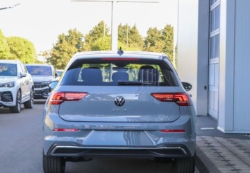 Volkswagen Golf VIII Hatchback Facelifting 1.5 eTSI mHEV 150KM 2025 Volkswagen Golf Climatronic, LED Plus, pakiet zimowy, dostepny od reki, zdjęcie 3