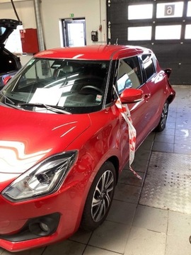 Suzuki Swift VI 2023 Suzuki Swift 1,2 HYBRYDA, tylko 35 tys. km., uszkodzony, zdjęcie 1