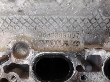8642289 HLAVA MOTORU 2.5 T 154 2009 VOLVO V70 II (SW)