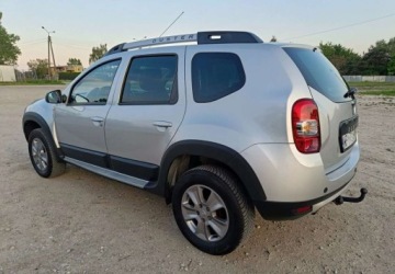 Dacia Duster I SUV Facelifting 1.2 TCe (Euro 6) 125KM 2016 Dacia Duster Prestige 1.2 Benzyna 125KM Bezwypadkowa NAvi Parktronik, zdjęcie 4