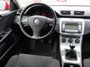 Volkswagen Passat B6 Variant 2.0 TDI 170KM 2006 VW Passat 2.0 TDI, 167 KM, Klima, Klimatronic, zdjęcie 6