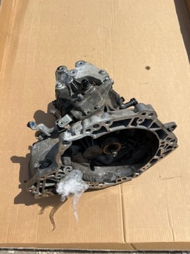 Skrzynia biegów 5ka F17 F355 Opel Corsa E 1.3 CDTI B13DTE 24581499 BB8F355