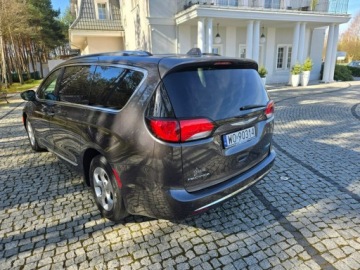 Chrysler Pacifica II 3.6 V6 Hybrid 264KM 2018 Chrysler Pacifica Hybrid 3.6 f.vat Pacifica Hybri, zdjęcie 5