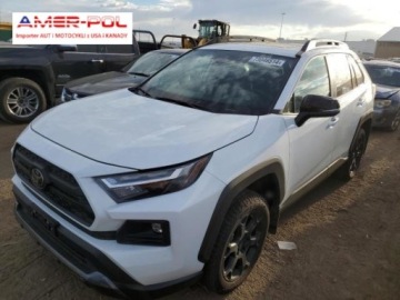 Toyota RAV4 V 2024 Toyota RAV4 2024, 2.5L, 4x4, TRD OFF-ROAD, po gradobiciu 2.5 Benzyna 203KM