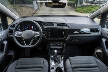 Volkswagen Touran III 1.5 TSI EVO 150KM 2025 Volkswagen Touran Highline 1.5 TSI EVO 150 KM DSG, zdjęcie 15