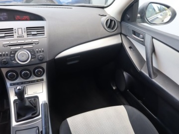 Mazda 3 I Sedan 1.6 MZ-CD 109KM 2009 Mazda 3 1.6 DI Turbo, Klima, Klimatronic, zdjęcie 7