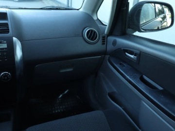 Suzuki SX4 I Hatchback 1.6 i 16V VVT 107KM 2007 Suzuki SX4 1.6 VVT, Salon Polska, 4X4, Klima, zdjęcie 7