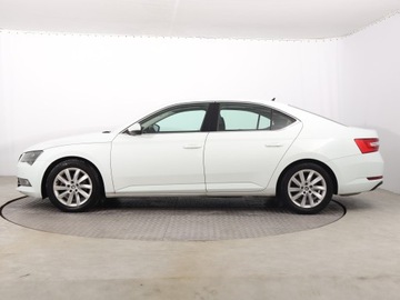 Skoda Superb III Liftback 1.4 TSI 125KM 2016 Skoda Superb 1.4 TSI, Salon Polska, Xenon, zdjęcie 2