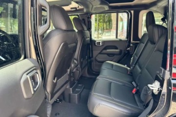 Jeep Wrangler IV 80th Anniversary 2d  Seria 6 2.0 GME Turbo 272KM 2025 Jeep Wrangler SAHARA GME 2.0 Turbo 272 KM ALPINE Polski Salon Od reki, zdjęcie 26