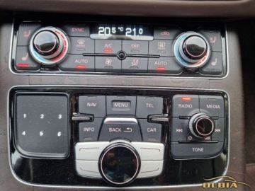 Audi A8 D4 Sedan Facelifting 3.0 TDI 262KM 2016 Audi A8 Quattro LedXenonMatrix Skory Audi Design Selection Fakt. VAT 3.0, zdjęcie 37