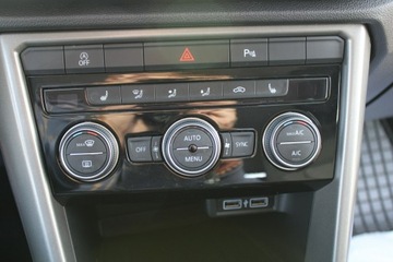 Volkswagen T-Roc I SUV 1.5 TSI ACT 150KM 2020 Volkswagen T-Roc F-VAT,Salon-pl, zdjęcie 27