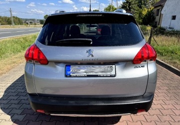 Peugeot 2008 I SUV 1.2 PureTech 82KM 2015 Peugeot 2008 1.2 Benzyna BEZ TURBO NAwigacja Klimatyzacja lakier oryginal, zdjęcie 5