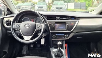 Toyota Auris II Hatchback 5d Valvematic 130 132KM 2014 Toyota Auris 1.6benz manual Kamera climatronic..., zdjęcie 3