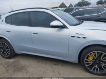 Maserati 2023 Maserati Grecale 2023r., 4x4, 2.0L 2.0 Hybryda 325KM, zdjęcie 4
