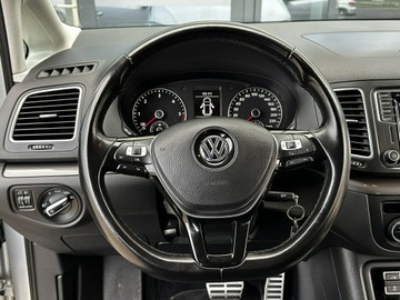 Volkswagen Sharan II Van Facelifting 2.0 TDI SCR 150KM 2018 Volkswagen Sharan Kamera, Grzane fotele, El.drzwi, zdjęcie 17