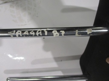 PODHLAVNÍK SEDADLA PRAVÝ NEBO LEVÝ PŘEDNÍ VW PASSAT B7 MATERIÁL