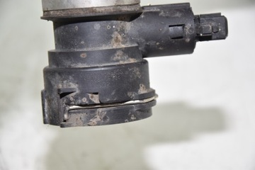 BMW E38 728I M52TU WAZ CHLADIČŮ VODY SPODNÍ PRAVÝ