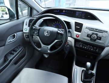 Honda Civic IX Sedan 1.8 i-VTEC 142KM 2014 Honda Civic 1.8 i-VTEC, Klima, Klimatronic, zdjęcie 6