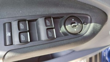 Ford C-MAX II Minivan 1.0 EcoBoost 125KM 2013 Ford C-MAX 1.0i 125kM Klima Navi Tempomat Czujniki Bluetooth Hak Pelen Ser, zdjęcie 24