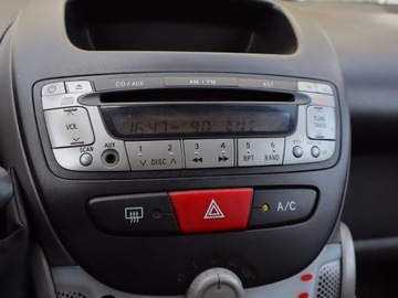 Citroen C1 I Hatchback 3d Facelifting 1.0 i 68KM 2011 Citroen C1 1.0, Klima, zdjęcie 12