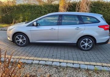 Ford Focus III Kombi Facelifting 1.0 EcoBoost 125KM 2017 Ford Focus Benzyna 125KM, zdjęcie 3