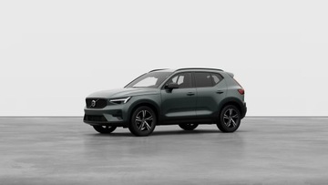 Volvo XC40 Crossover Facelifting 2.0 B4 197KM 2025 Volvo XC 40 Plus Dark B4 Mild Hybrid Benzyna, zdjęcie 1