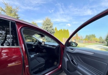 Ford Focus IV Kombi 1.5 EcoBoost 150KM 2019 Ford Focus Ford Focus 1.5 EcoBoost Titanium X 1.5 Benzyna 150KM, zdjęcie 24