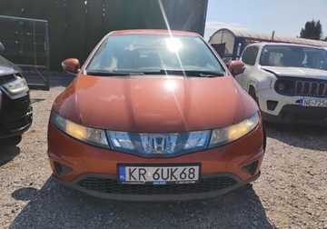 Honda Civic VIII 2008 Honda Civic 2008r, 1.4 Benzyna. Uszkodzony lewy tyl. Jezdzi 1.4 Benzyna, zdjęcie 16