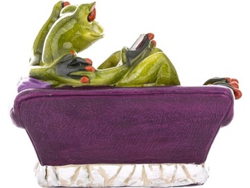 Декоративная статуэтка 11 х 15 х 8,5 см - Лягушки на диване